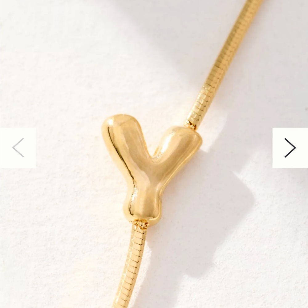 NWT Anthropologie Barely There Bubble Monogram Necklace